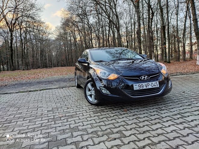 Hyundai Elantra 2013, 93,000 km - 1.8 l - Masallı