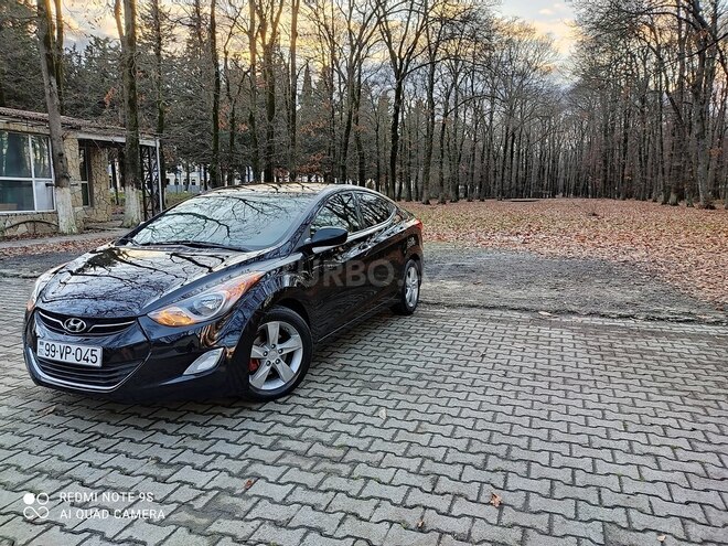 Hyundai Elantra 2013, 93,000 km - 1.8 l - Masallı