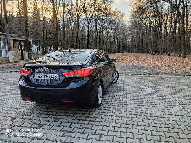 Hyundai Elantra 2013, 93,000 km - 1.8 l - Masallı