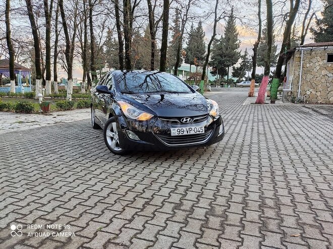 Hyundai Elantra 2013, 93,000 km - 1.8 l - Masallı