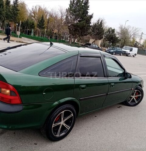 Opel Vectra 1996, 298,000 km - 2.0 l - Sumqayıt