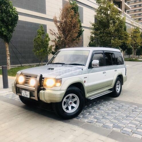 Mitsubishi Pajero 1994, 240,000 km - 2.8 l - Bakı