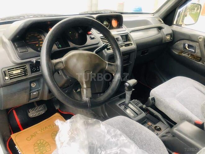 Mitsubishi Pajero 1994, 240,000 km - 2.8 l - Bakı