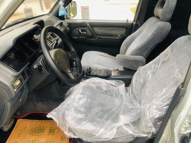 Mitsubishi Pajero 1994, 240,000 km - 2.8 l - Bakı