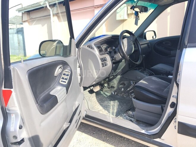 Suzuki Grand Vitara 2002, 205,000 km - 2.0 l - Bakı