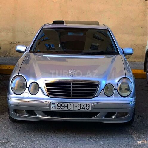 Mercedes E 320 2000, 225,000 km - 3.2 л - Qazax