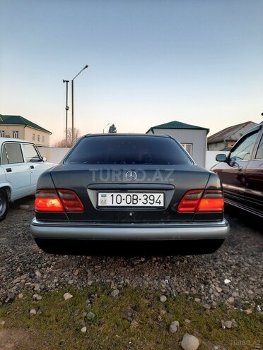 Mercedes E 230 1996, 271,000 km - 2.3 l - Lənkəran