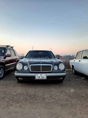 Mercedes E 230 1996, 271,000 km - 2.3 l - Lənkəran