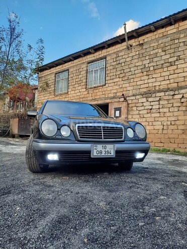 Mercedes E 230 1996, 271,000 km - 2.3 l - Lənkəran