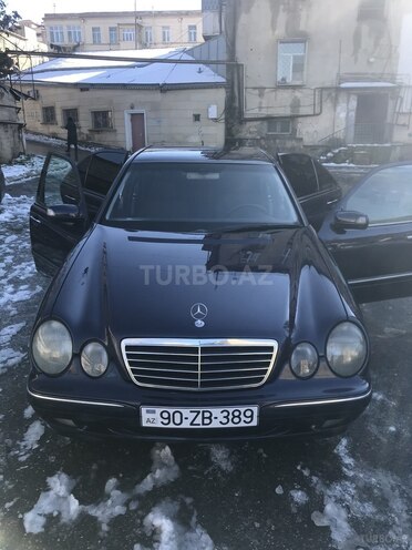 Mercedes E 220 2000, 451,000 km - 2.2 l - Bakı