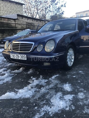 Mercedes E 220 2000, 451,000 km - 2.2 l - Bakı