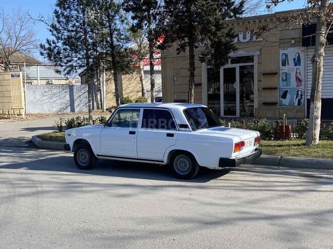 LADA (VAZ) 2107 2005, 100,000 km - 1.5 l - Yevlax