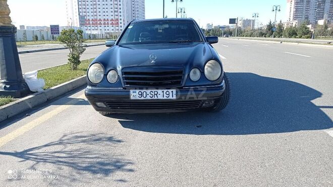 Mercedes E 280 1998, 220,000 km - 2.8 l - Bakı