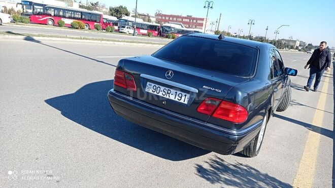 Mercedes E 280 1998, 220,000 km - 2.8 l - Bakı
