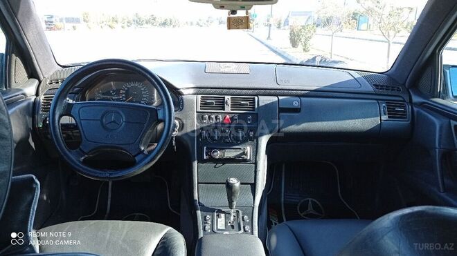 Mercedes E 280 1998, 220,000 km - 2.8 l - Bakı