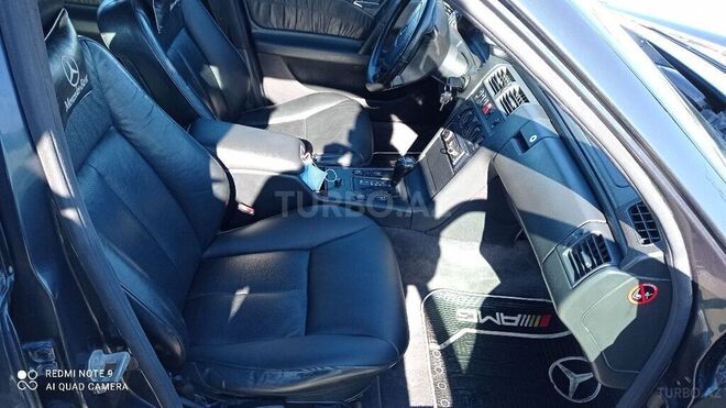 Mercedes E 280 1998, 220,000 km - 2.8 l - Bakı