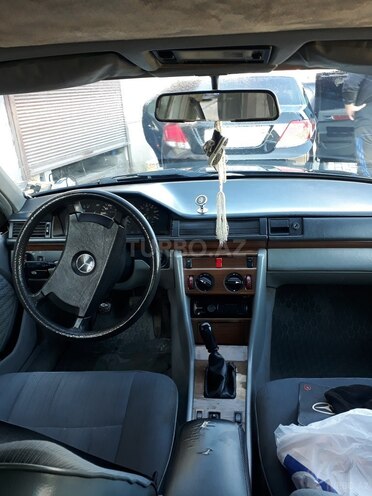 Mercedes E 200 1991, 450,000 km - 2.0 l - Gəncə
