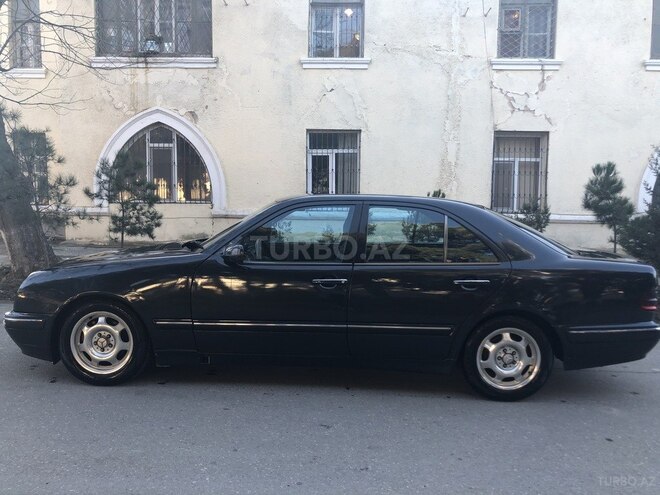 Mercedes E 270 2000, 800,000 km - 2.7 л - Sumqayıt