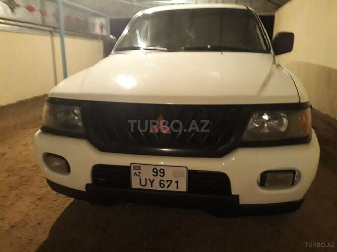 Mitsubishi Montero 2000, 198,000 km - 3.5 l - Qazax