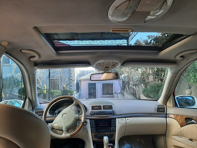 Mercedes E 240 2004, 254,000 km - 2.6 л - Bakı