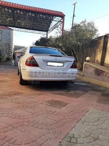 Mercedes E 240 2004, 254,000 km - 2.6 л - Bakı