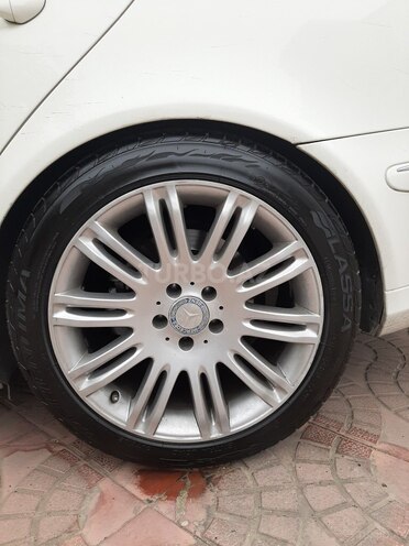 Mercedes E 240 2004, 254,000 km - 2.6 л - Bakı