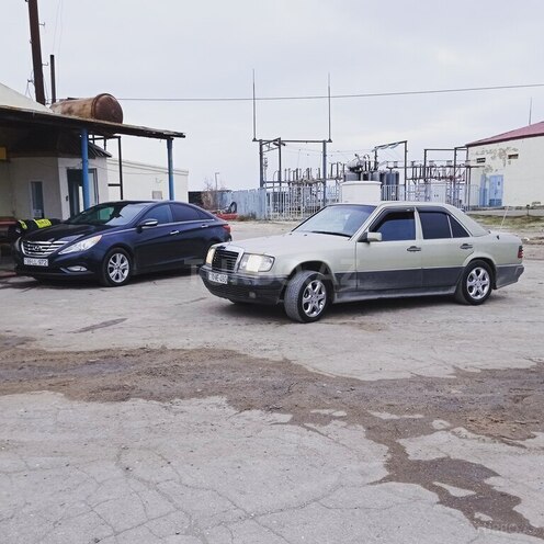 Mercedes E 200 1991, 111,222 km - 2.0 l - Bakı