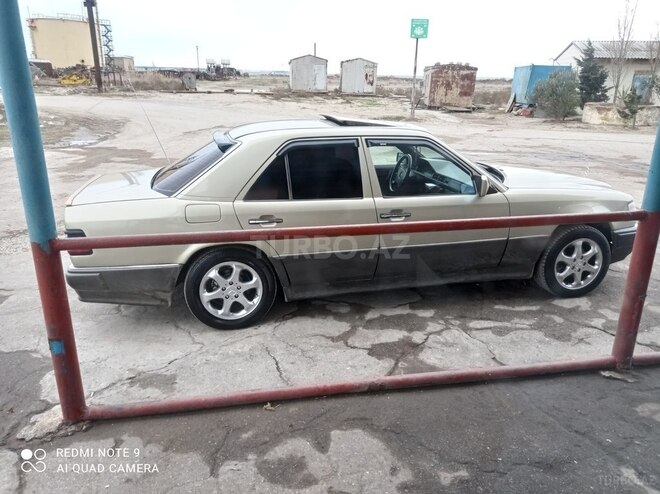 Mercedes E 200 1991, 111,222 km - 2.0 l - Bakı