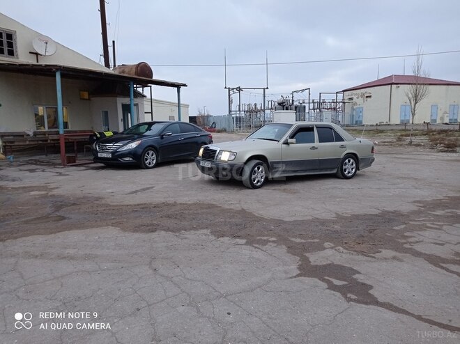 Mercedes E 200 1991, 111,222 km - 2.0 l - Bakı