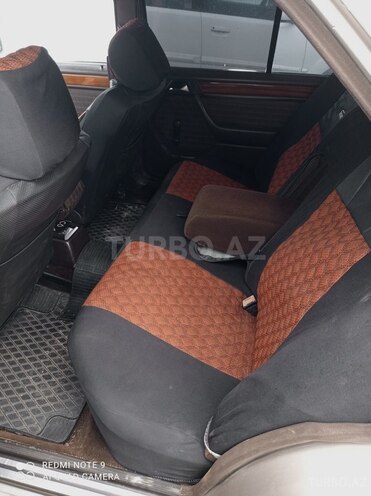 Mercedes E 200 1991, 111,222 km - 2.0 l - Bakı