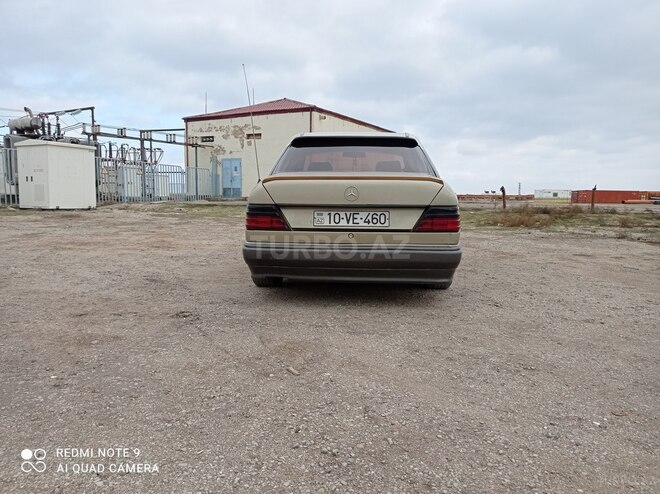 Mercedes E 200 1991, 111,222 km - 2.0 l - Bakı