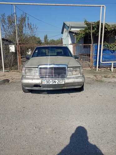 Mercedes E 200 1986, 356,808 km - 2.0 l - İmişli