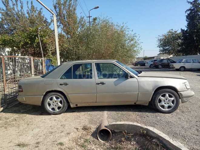 Mercedes E 200 1986, 356,808 km - 2.0 l - İmişli
