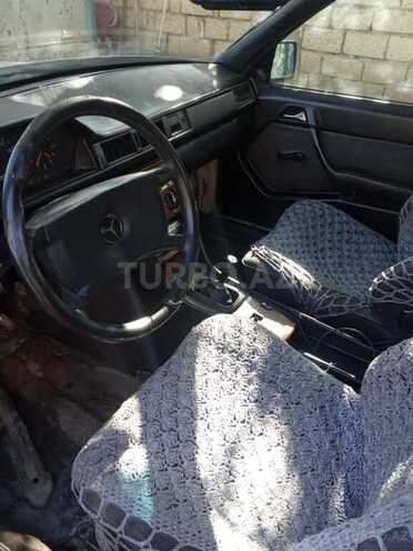 Mercedes E 200 1986, 356,808 km - 2.0 l - İmişli