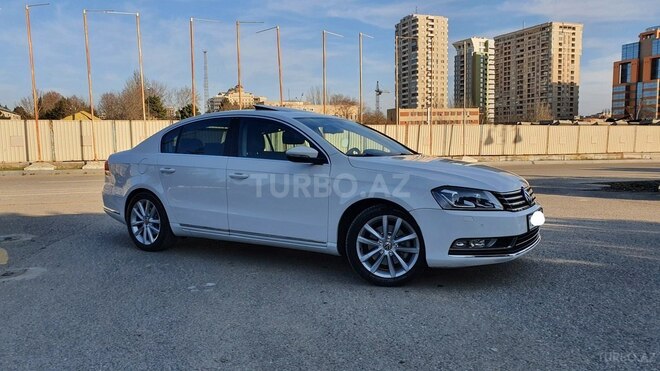 Volkswagen Passat 2011, 107,500 km - 1.8 l - Bakı