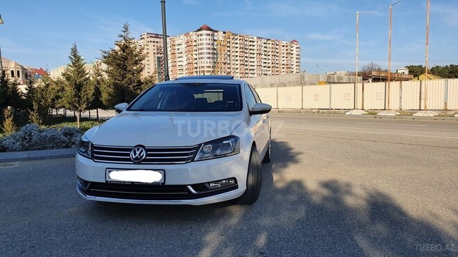 Volkswagen Passat 2011, 107,500 km - 1.8 l - Bakı