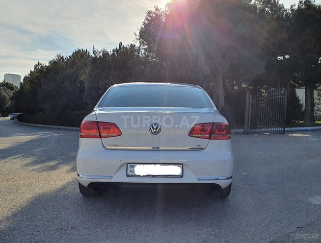 Volkswagen Passat 2011, 107,500 km - 1.8 l - Bakı