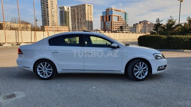 Volkswagen Passat 2011, 107,500 km - 1.8 l - Bakı