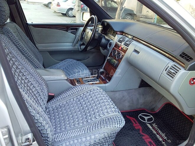 Mercedes E 240 1999, 421,000 km - 2.4 л - Bakı