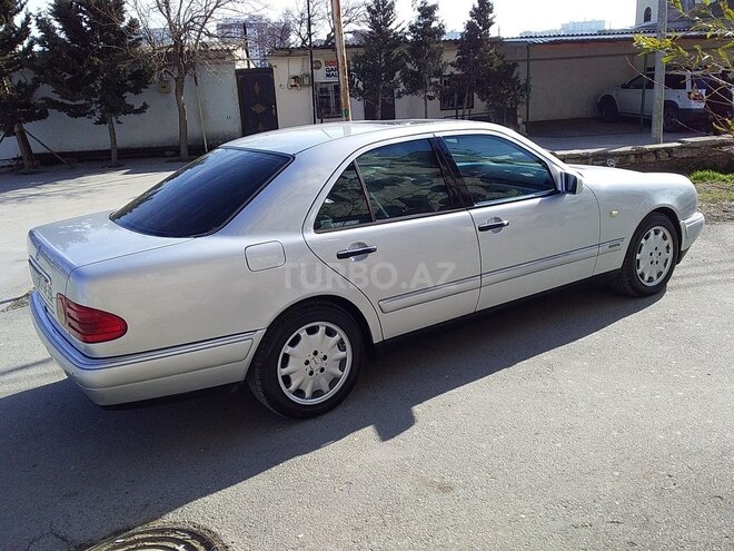 Mercedes E 240 1999, 421,000 km - 2.4 л - Bakı