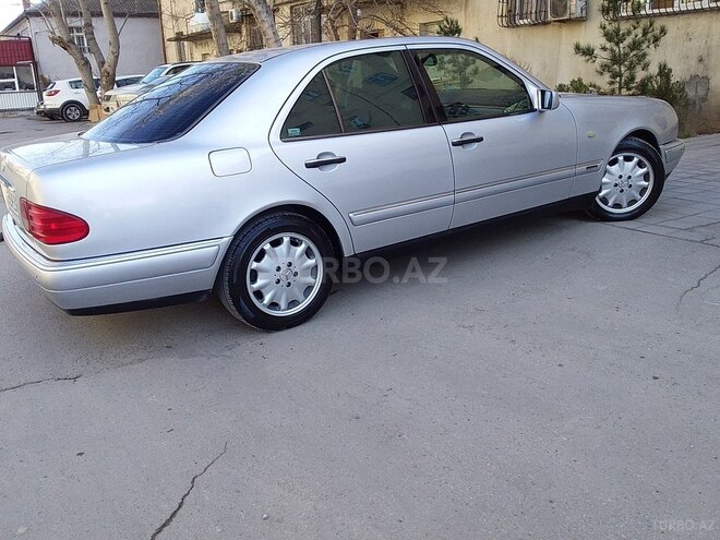 Mercedes E 240 1999, 421,000 km - 2.4 л - Bakı