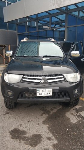 Mitsubishi L200 2013, 252,000 km - 2.5 l - Bakı