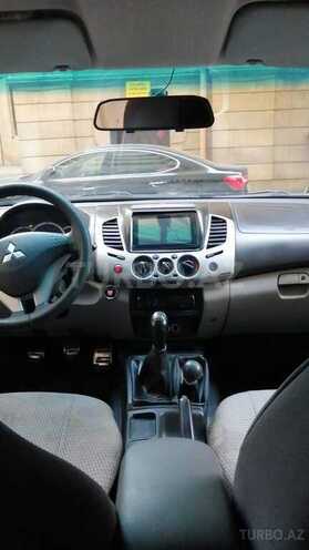 Mitsubishi L200 2013, 252,000 km - 2.5 l - Bakı