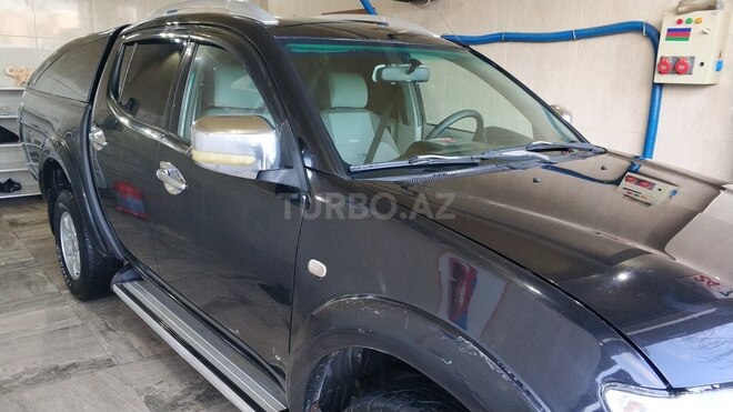 Mitsubishi L200 2013, 252,000 km - 2.5 l - Bakı