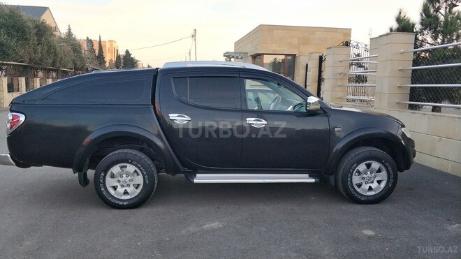 Mitsubishi L200 2013, 252,000 km - 2.5 l - Bakı
