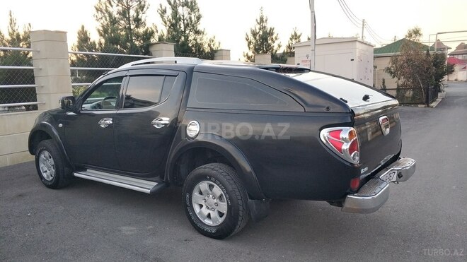 Mitsubishi L200 2013, 252,000 km - 2.5 l - Bakı