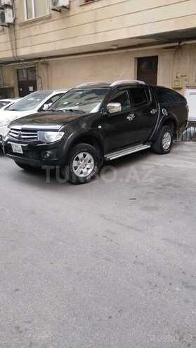 Mitsubishi L200 2013, 252,000 km - 2.5 l - Bakı