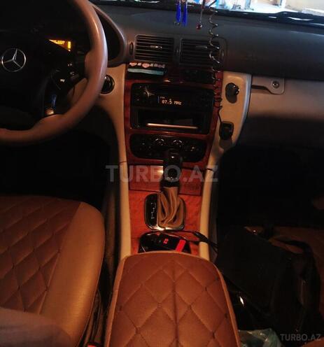 Mercedes C 220 2001, 330,000 km - 2.2 l - Ucar
