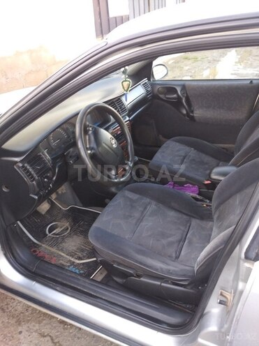 Opel Vectra 1996, 297,000 km - 2.0 l - Şirvan