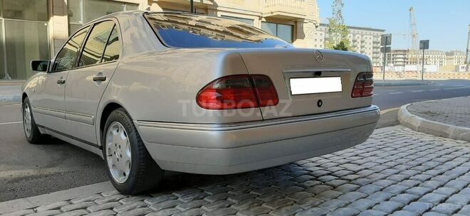 Mercedes E 230 1996, 386,200 km - 2.3 l - Bakı